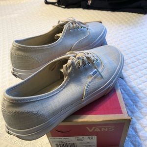 Authentic Slim Vans